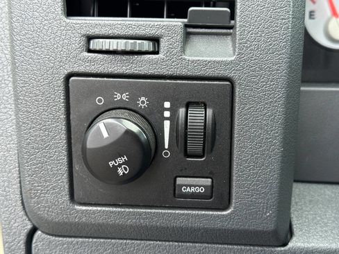 Used 2008 Dodge Ram 1500 Truck SLT w/ Cool Chrome Pkg image 27