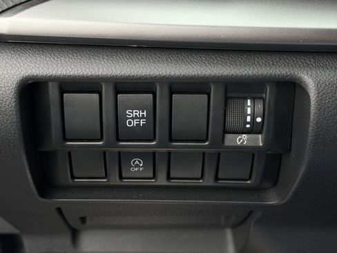 Used 2022 Subaru Forester Premium image 22