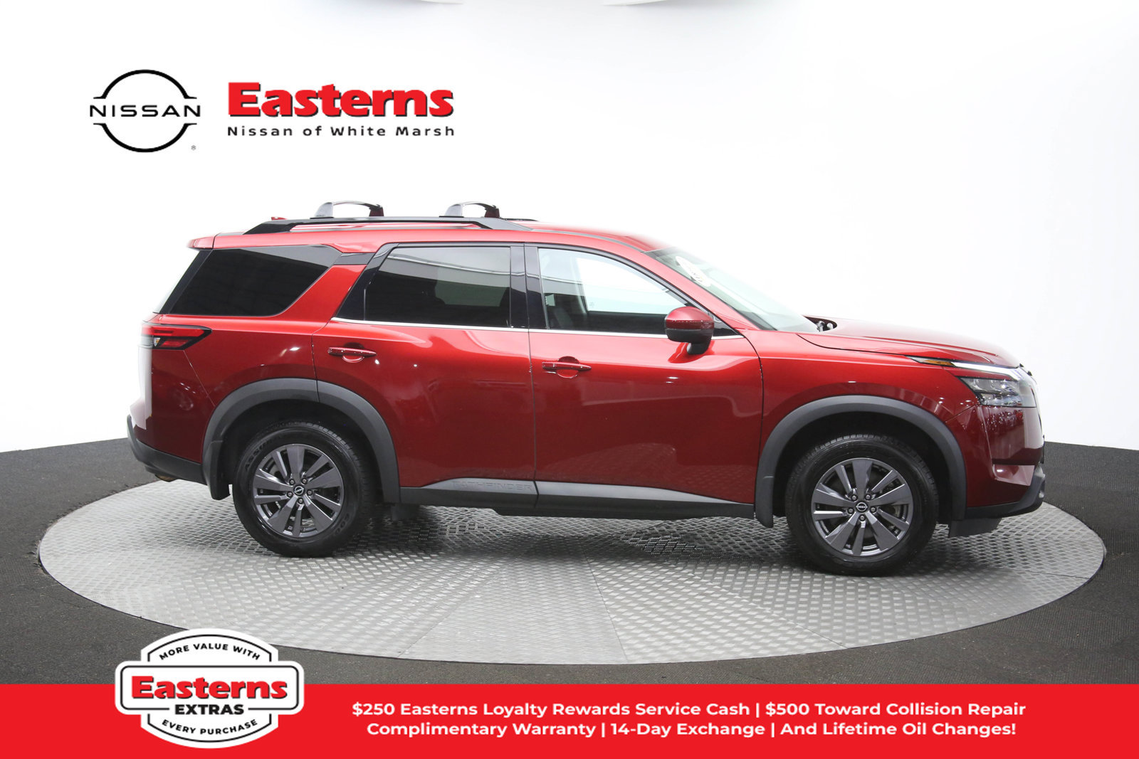 Used 2023 Nissan Pathfinder SV AWD/4WD image 43
