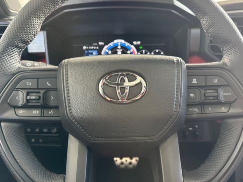 Used 2025 Toyota Sequoia TRD Pro AWD/4WD image 30