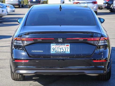 Certified 2023 Honda Accord LX image 6