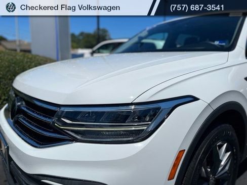 Used 2022 Volkswagen Tiguan SE FWD image 10