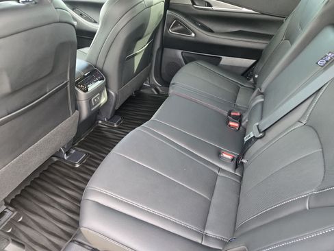 Certified 2026 INFINITI QX60 Luxe w/ Cargo Package FWD image 12