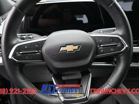Used 2025 Chevrolet Equinox LT FWD image 33