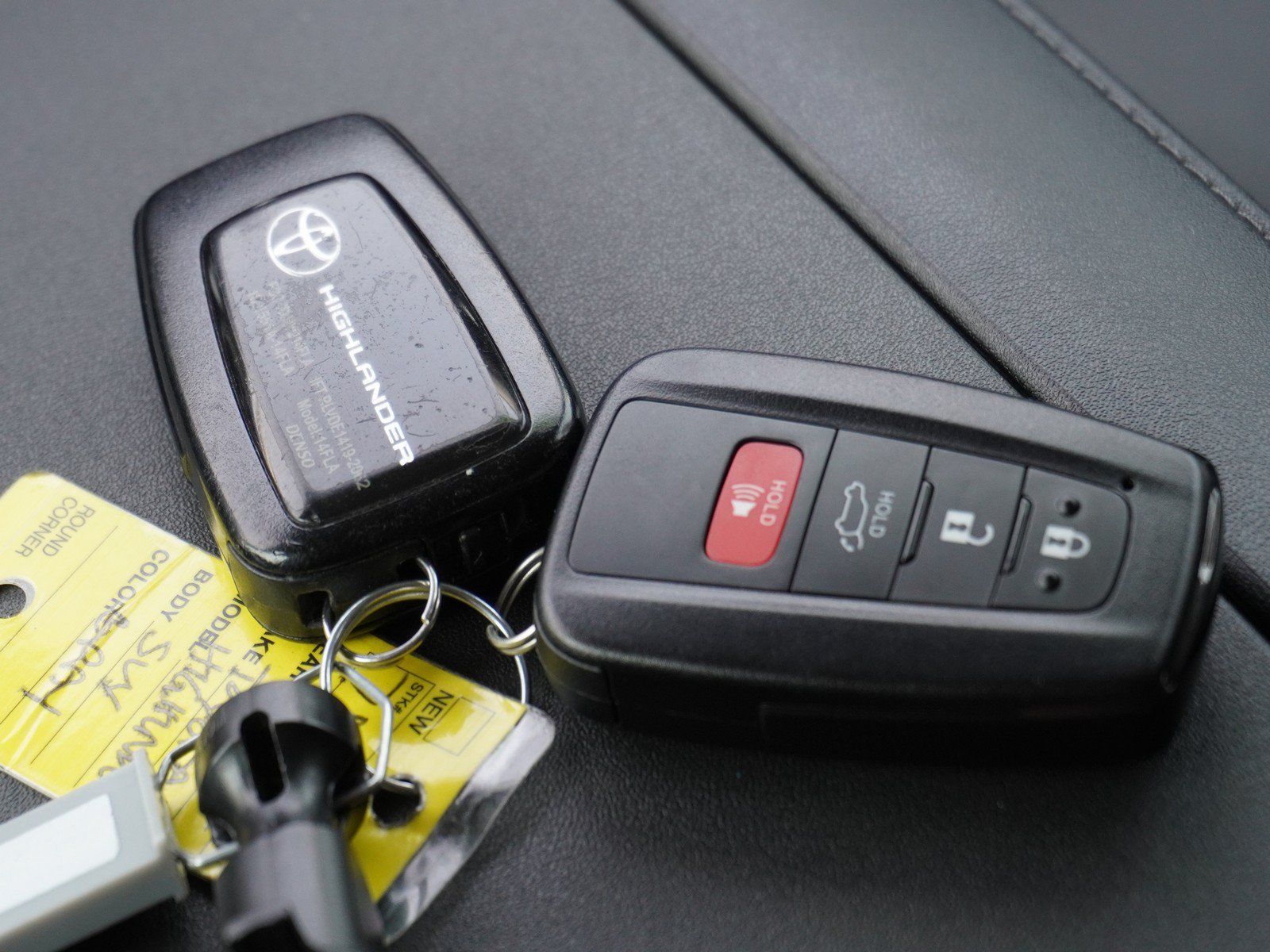 Used 2022 Toyota Highlander XLE FWD image 20