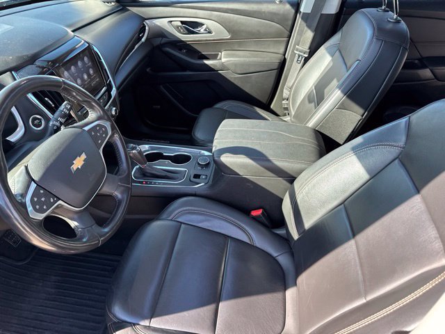 Used 2020 Chevrolet Traverse LT w/ LT Premium Package AWD/4WD image 19