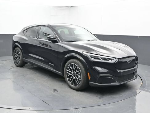 Used 2025 Ford Mustang Mach-E Premium AWD/4WD image 6