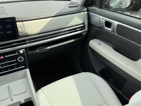 Used 2024 Hyundai Santa Fe SE FWD image 16