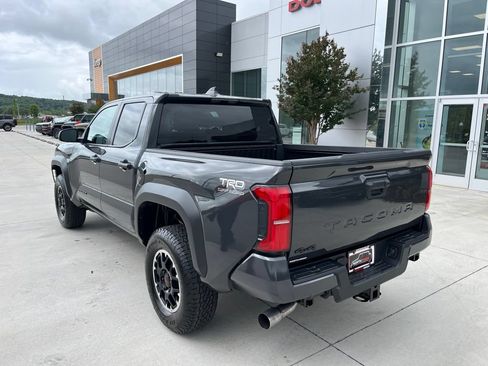 Used 2026 Toyota Tacoma TRD Off-Road AWD/4WD image 18