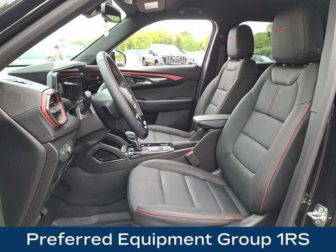 Used 2026 Chevrolet TrailBlazer RS w/ Convenience Package AWD/4WD image 2