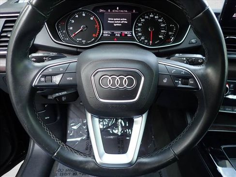 Used 2022 Audi Q5 2.0T Premium w/ Convenience Package AWD/4WD image 14