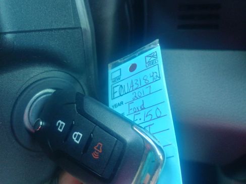 Used 2017 Ford F150 XLT image 40