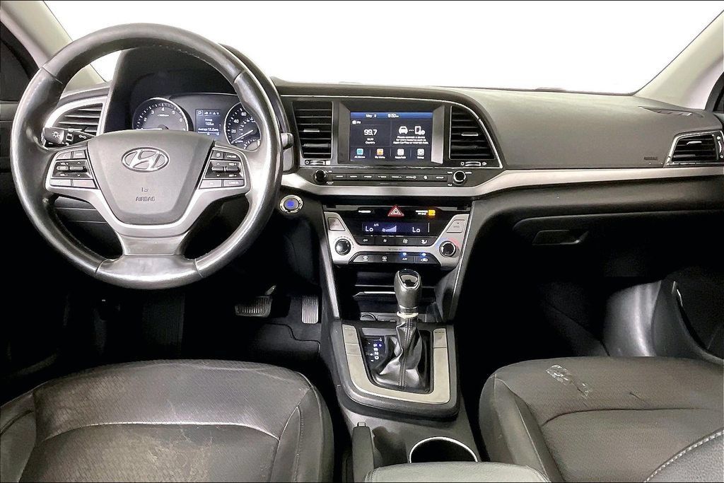 Used 2017 Hyundai Elantra Limited FWD image 13