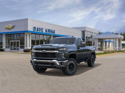New 2026 Chevrolet Silverado 3500 LT w/ Convenience Package AWD/4WD image 32