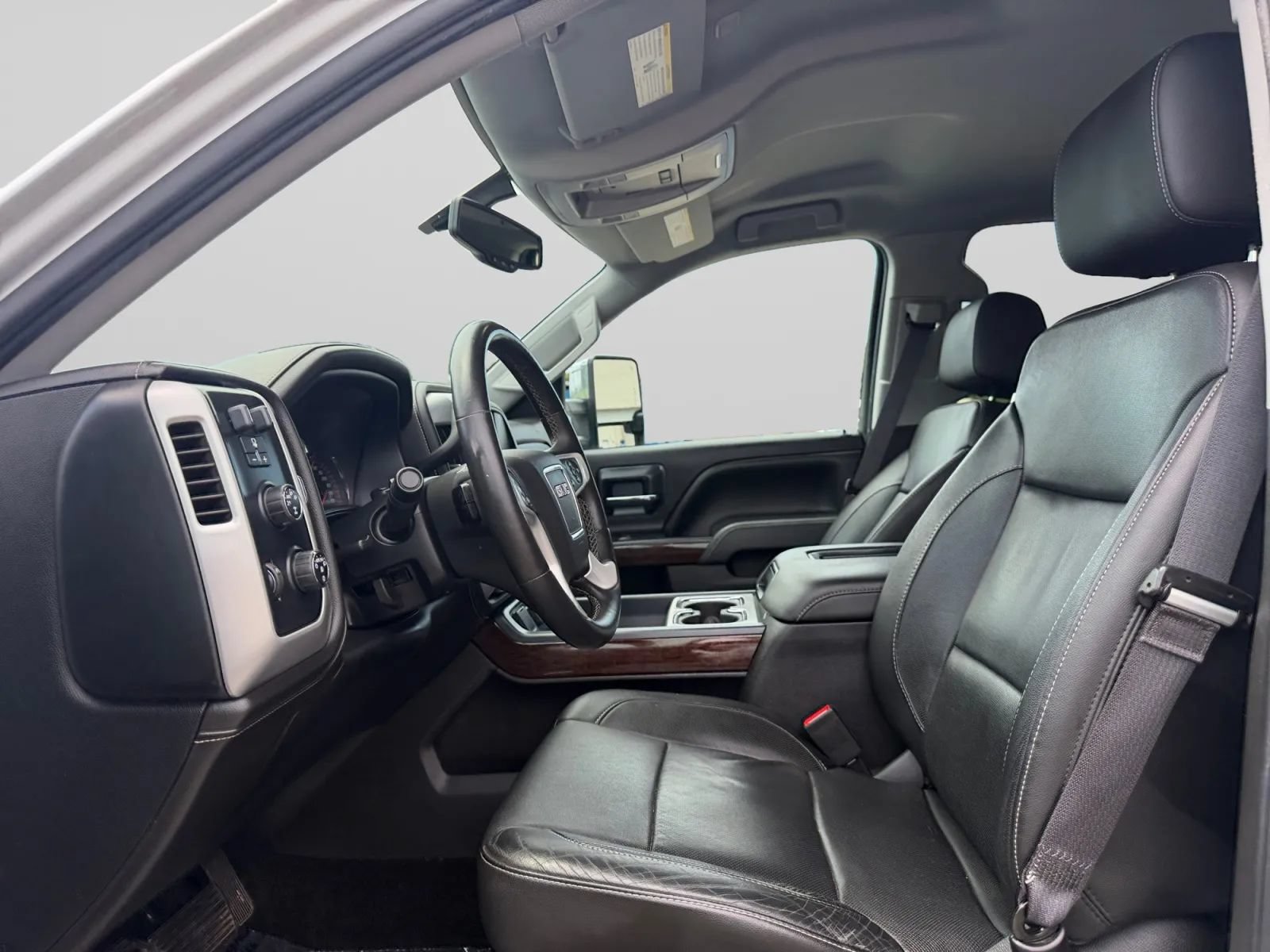 Used 2016 GMC Sierra 1500 SLT w/ SLT Premium Package AWD/4WD image 16