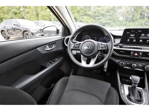 Used 2021 Kia Forte LXS FWD image 6