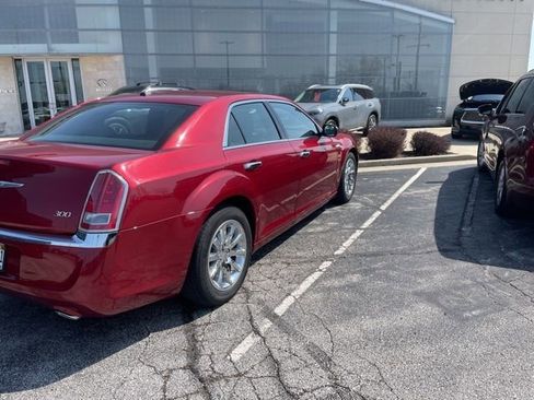 Used 2012 Chrysler 300 Limited image 3