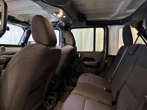 Used 2023 Jeep Wrangler Unlimited Sport image 24