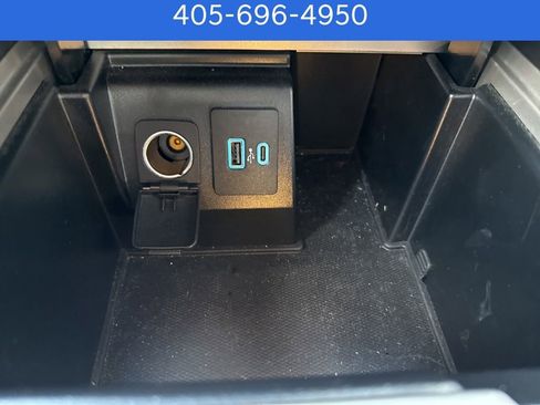 Used 2020 Ford Explorer Limited image 31