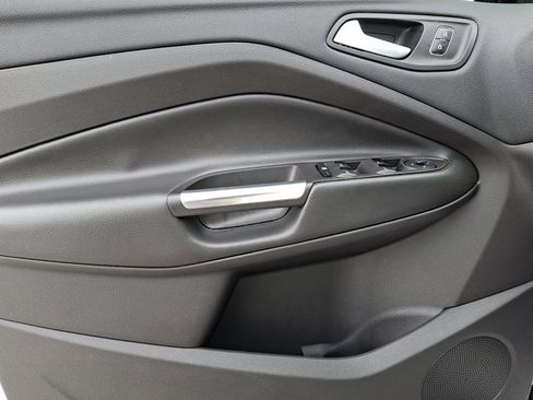 Used 2018 Ford Escape SE w/ SE Sync 3 Package image 12