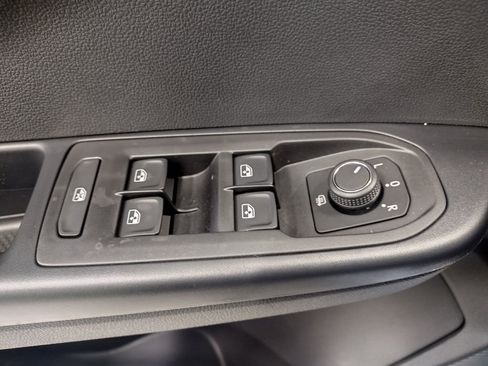 New 2026 Volkswagen Taos SEL AWD/4WD image 19