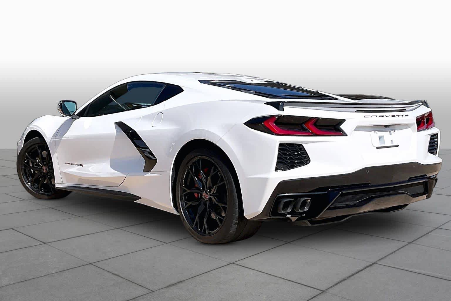 Used 2023 Chevrolet Corvette Stingray Preferred Cpe w/ Z51 Performance Package RWD image 13