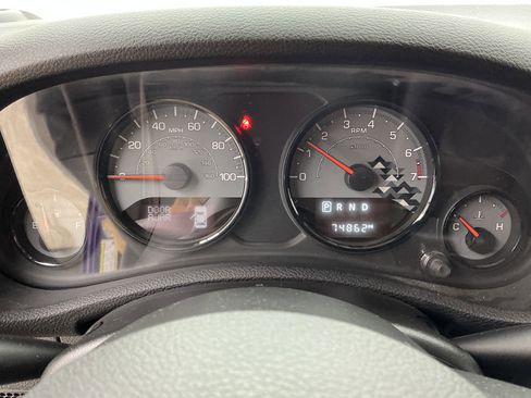 Used 2017 Jeep Wrangler Unlimited Sahara image 10