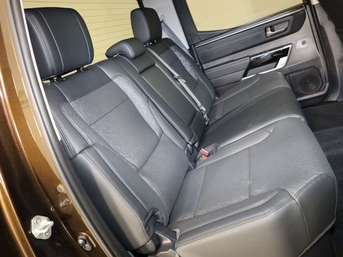 Used 2023 Toyota Tundra Limited AWD/4WD image 44