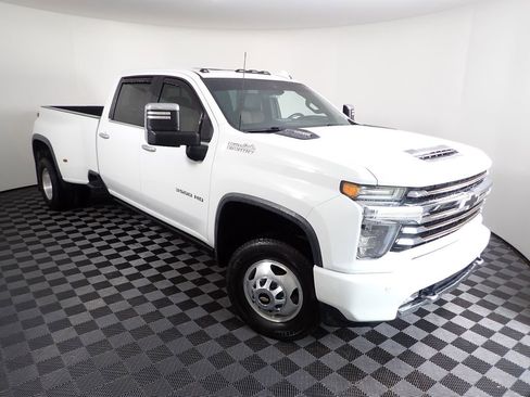 Used 2021 Chevrolet Silverado 3500 High Country w/ Snow Plow Prep/Camper Package AWD/4WD image 11