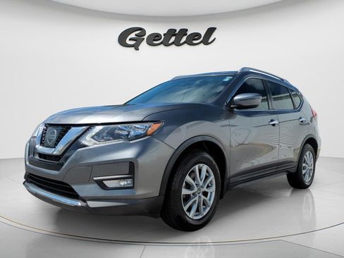 Used 2017 Nissan Rogue SV FWD image 1