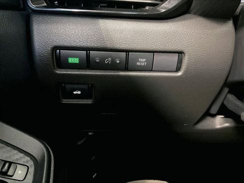 Used 2023 Nissan Sentra SV image 25