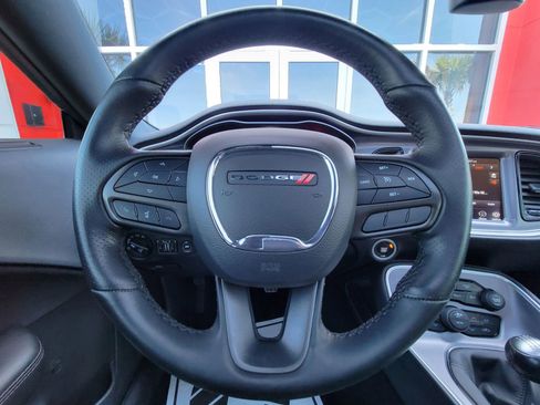 Used 2020 Dodge Challenger R/T w/ Driver Convenience Group RWD image 11