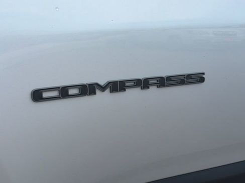 Used 2024 Jeep Compass Trailhawk AWD/4WD image 21