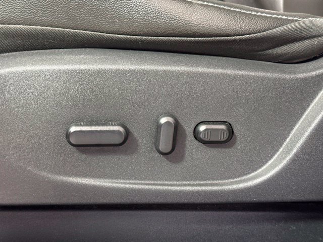 Used 2015 Ford Escape Titanium w/ Equipment Group 301A AWD/4WD image 15