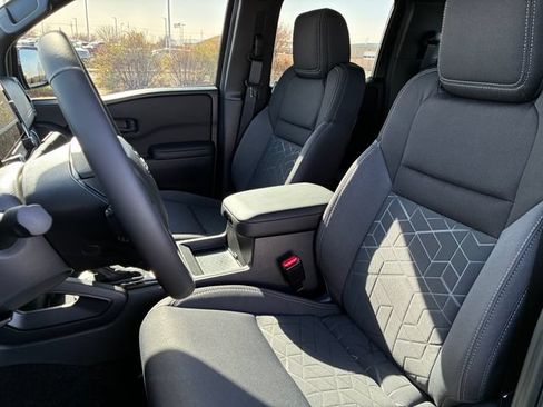 New 2026 Nissan Frontier SV AWD/4WD image 13
