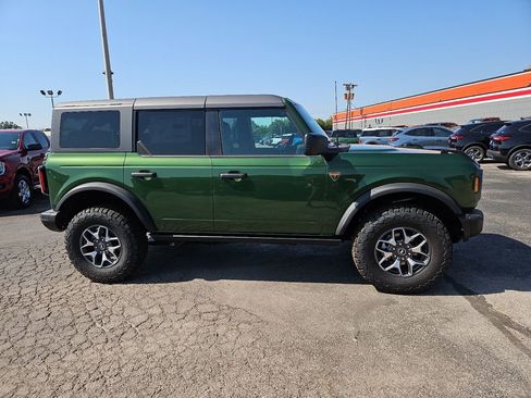 New 2025 Ford Bronco Badlands image 14