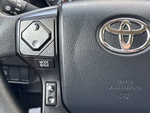 Used 2023 Toyota Tacoma SR AWD/4WD image 19