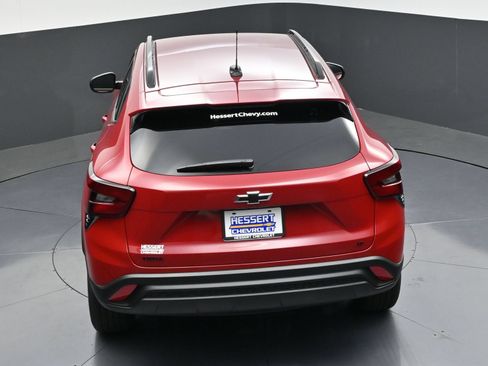 Used 2026 Chevrolet Trax LT w/ Midnight Edition FWD image 45