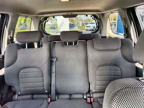 Used 2010 Nissan Pathfinder S AWD/4WD image 12