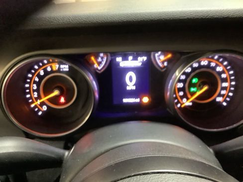 Used 2018 Jeep Wrangler Unlimited Sport S image 35