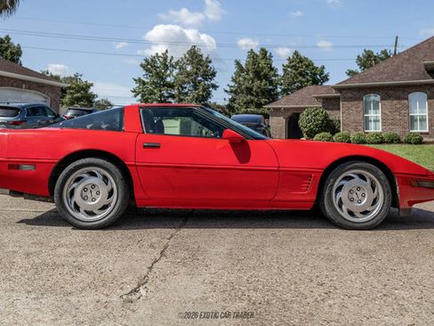 Used 1996 Chevrolet Corvette Coupe RWD image 9