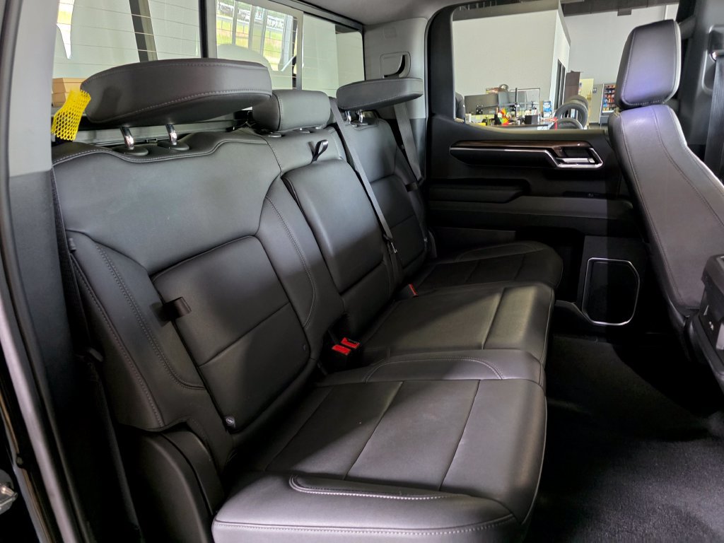 Used 2024 Chevrolet Silverado 1500 RST w/ Redline Edition AWD/4WD image 23