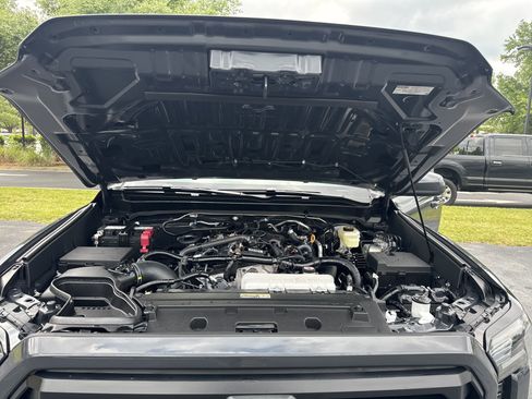 New 2025 Toyota Tacoma SR5 AWD/4WD image 37