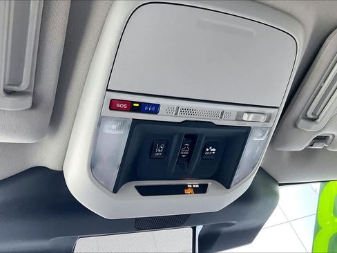 Used 2023 Subaru Forester Limited image 34