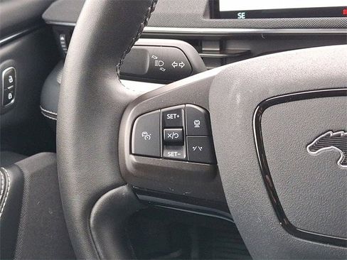 Certified 2021 Ford Mustang Mach-E Select image 17