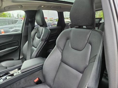 Certified 2025 Volvo XC60 B5 Plus AWD/4WD image 18