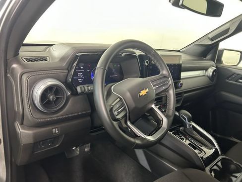 Used 2025 Chevrolet Colorado LT w/ Advanced Trailering Package AWD/4WD image 14