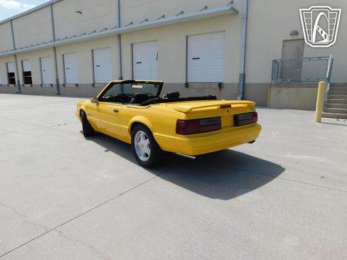 Used 1993 Ford Mustang LX image 23