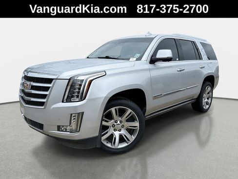 Used 2015 Cadillac Escalade Premium RWD image 1