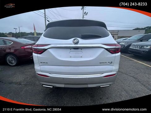 Used 2018 Buick Enclave Premium w/ Experience Buick Package AWD/4WD image 5